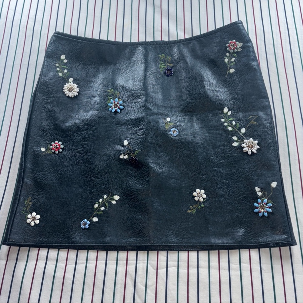 Zara‎ Black Skirt with Colorful Floral Embroidery